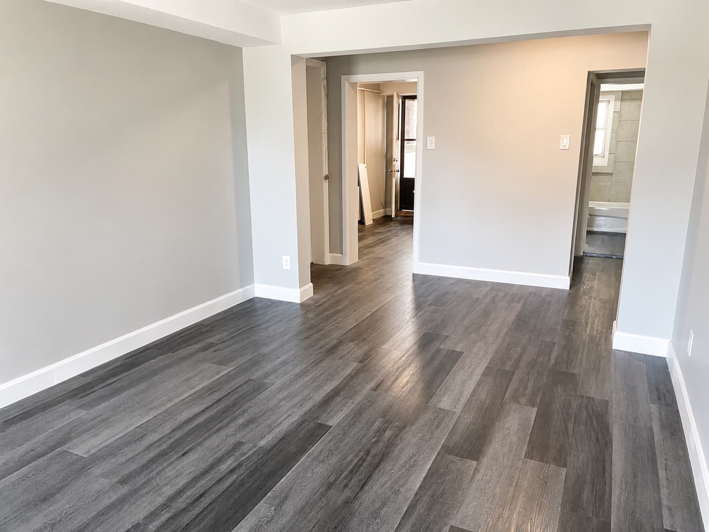 Clarence Apartments — photo 1