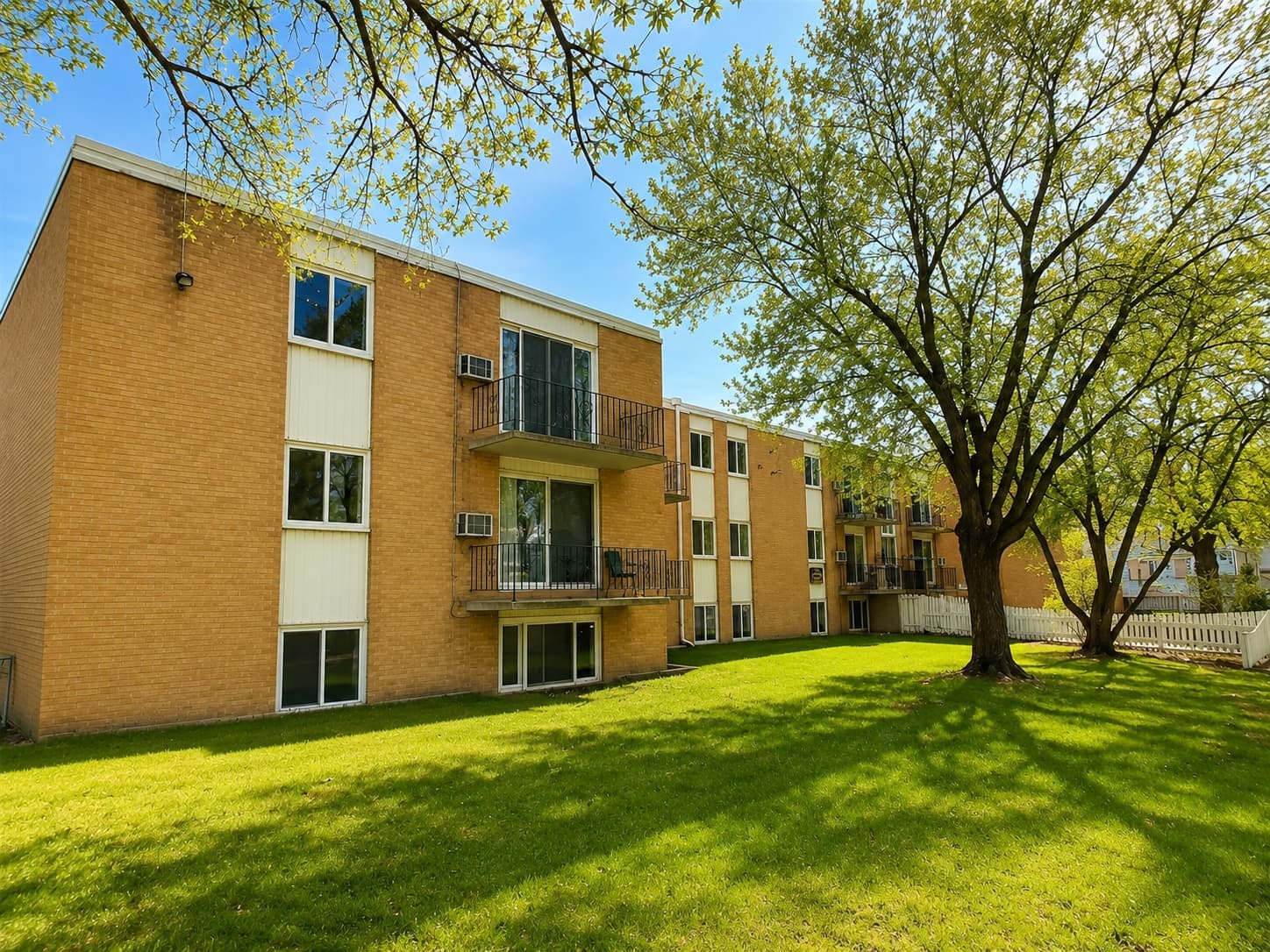 Midtown Apartments — photo 1